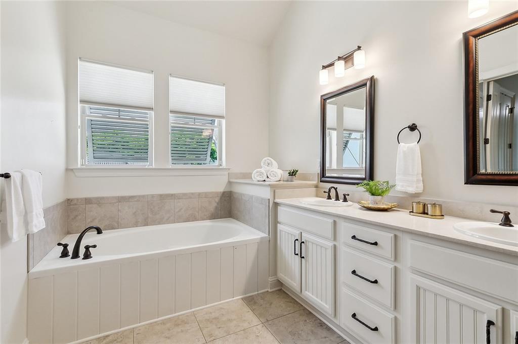 993 BEAUREGARD Parkway