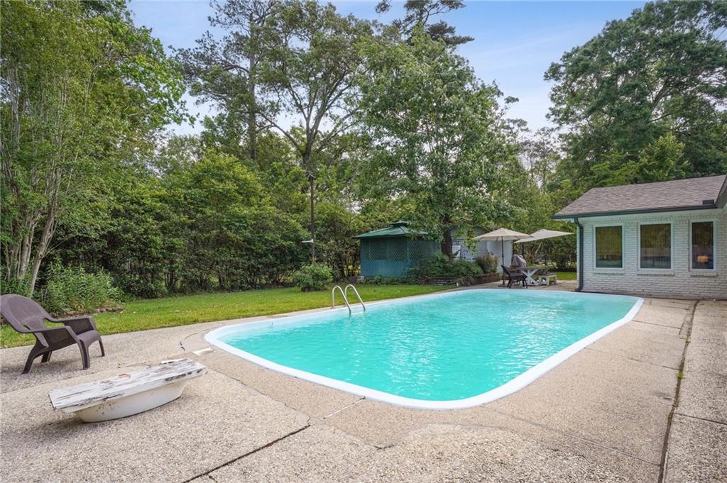 133 CRAPEMYRTLE Road