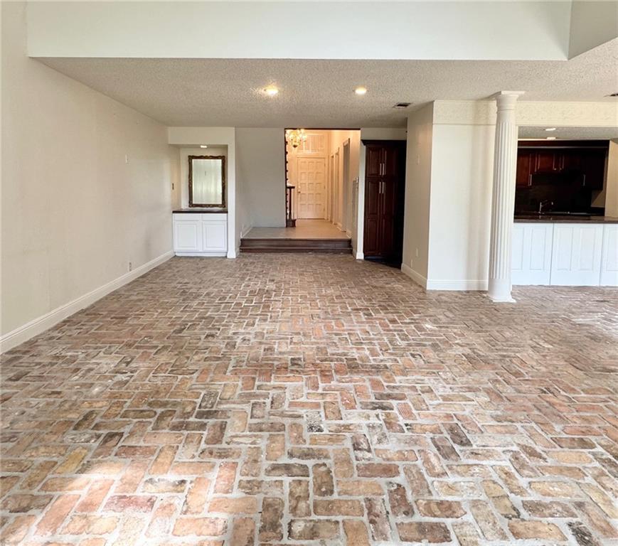 650 N BEAU CHENE Drive #3