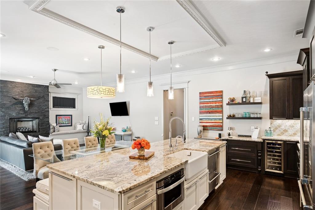 849 S CORNICHE DU LAC Drive