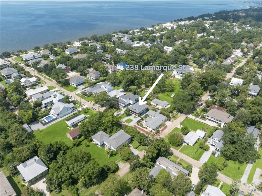 238 LAMARQUE Street