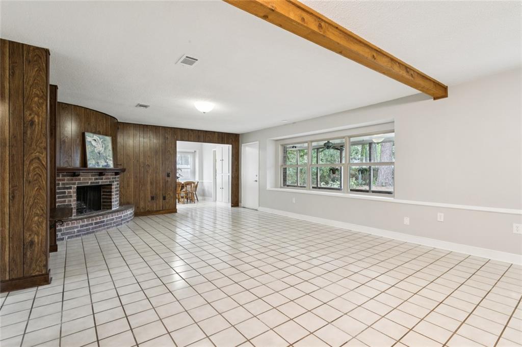 401 WATER OAK Lane