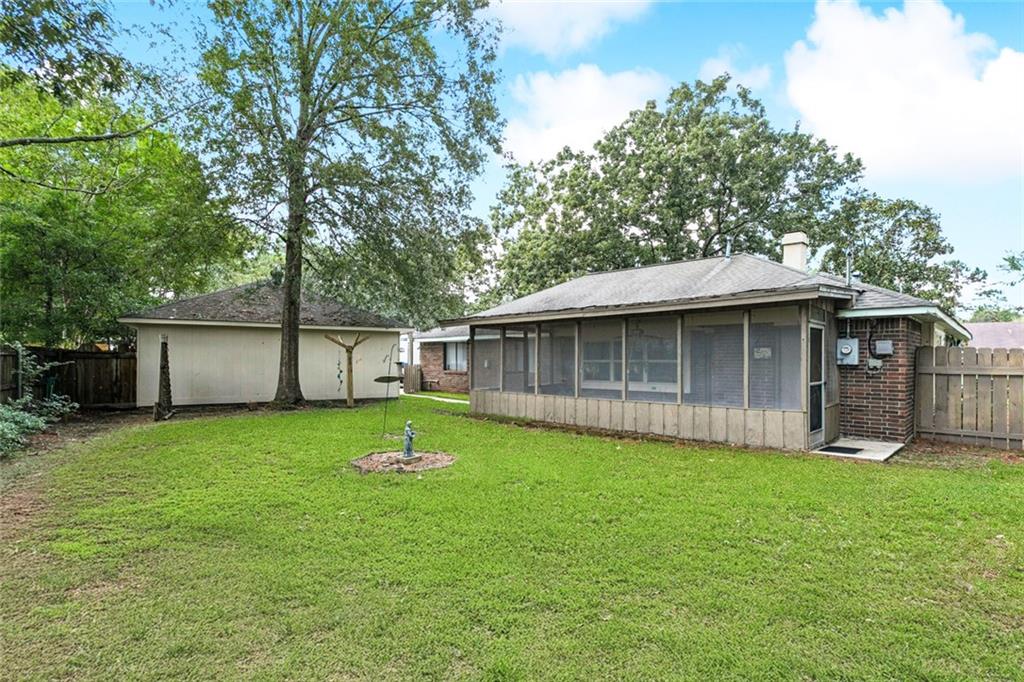 401 WATER OAK Lane