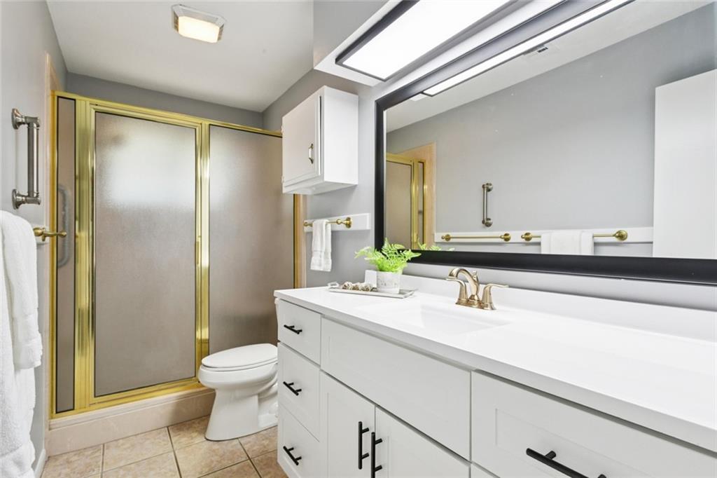 401 WATER OAK Lane