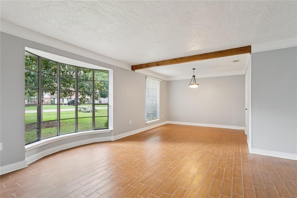 401 WATER OAK Lane