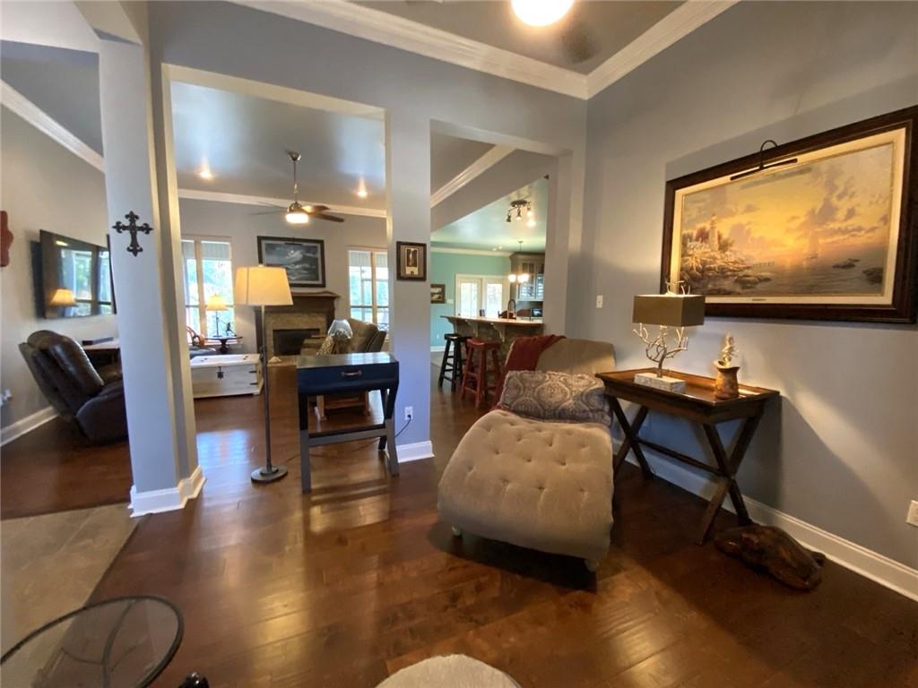 609 ENGLISH OAK Drive