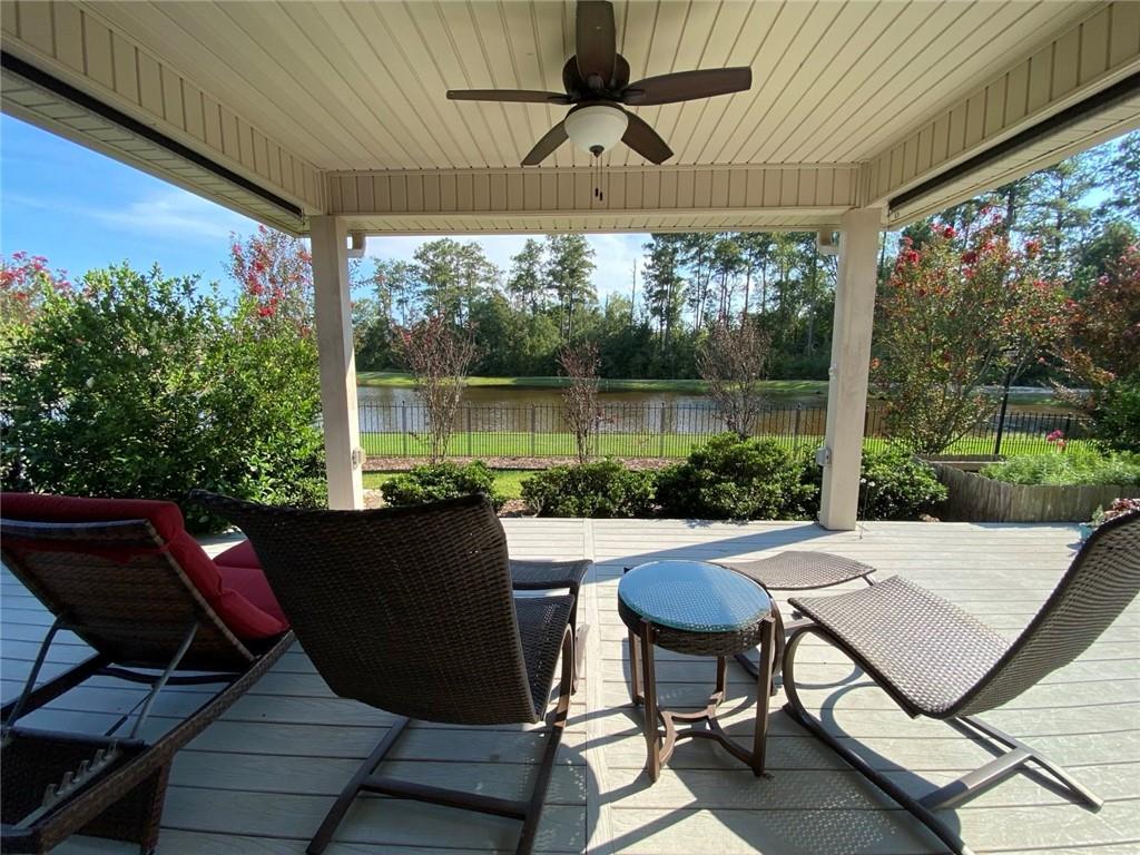 609 ENGLISH OAK Drive