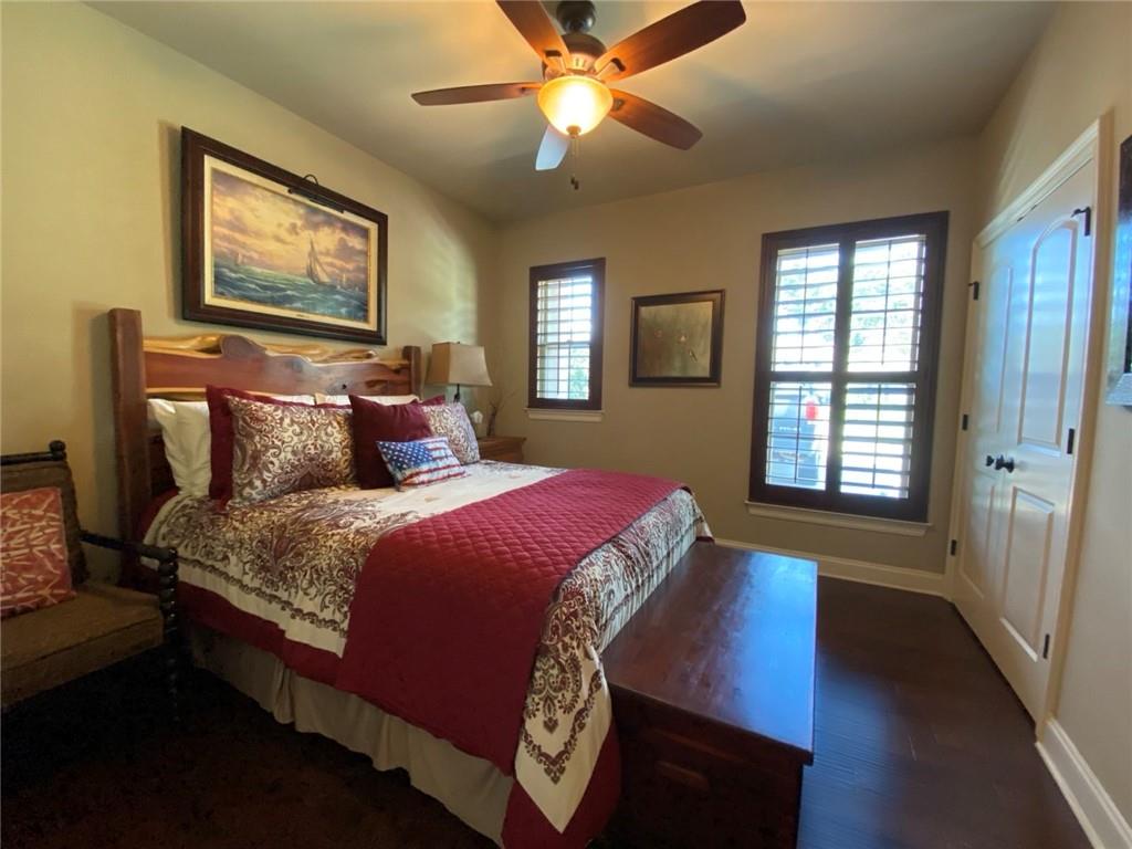 609 ENGLISH OAK Drive