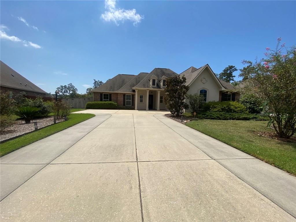 609 ENGLISH OAK Drive