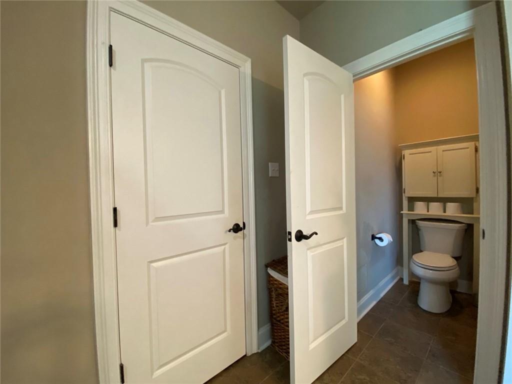 609 ENGLISH OAK Drive