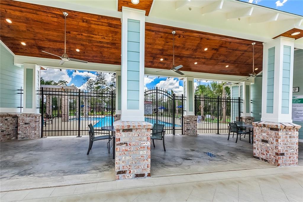 984 BEAUREGARD Parkway