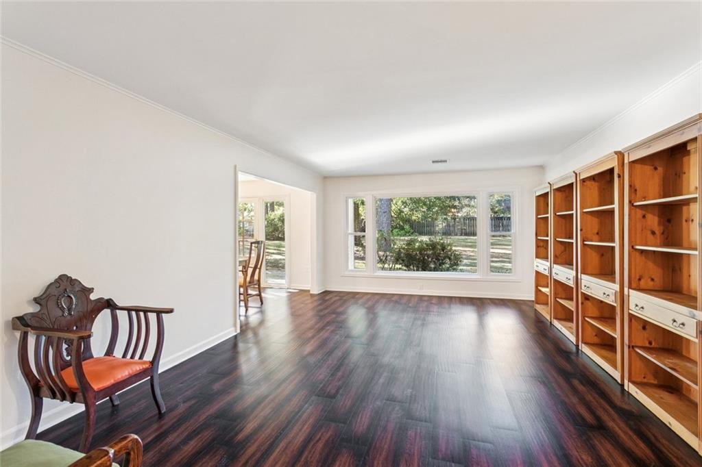 107 BELLE TERRE Boulevard