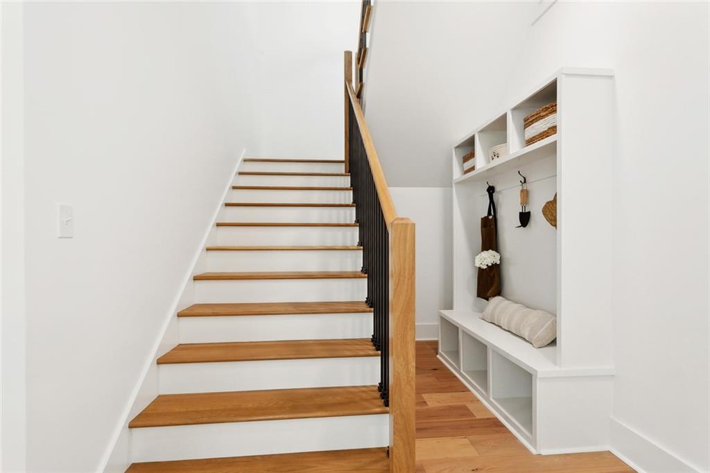 605 NORTHWOODS Drive