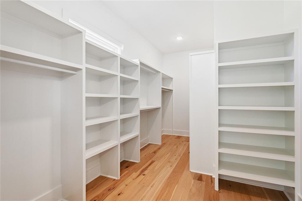 605 NORTHWOODS Drive