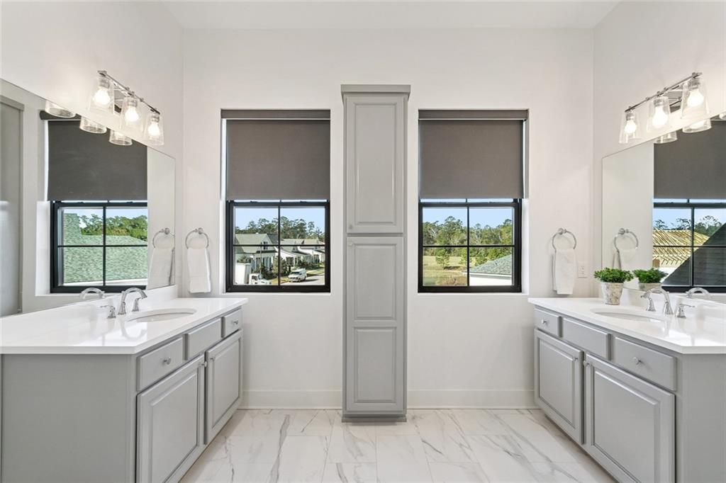 801 CHRETIEN POINT Avenue