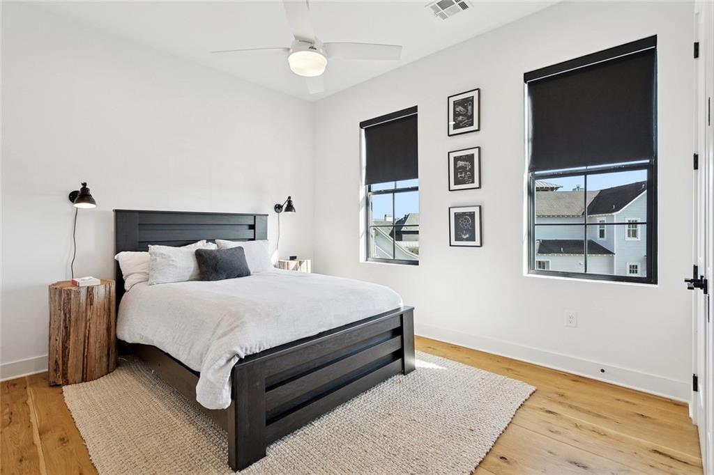 801 CHRETIEN POINT Avenue