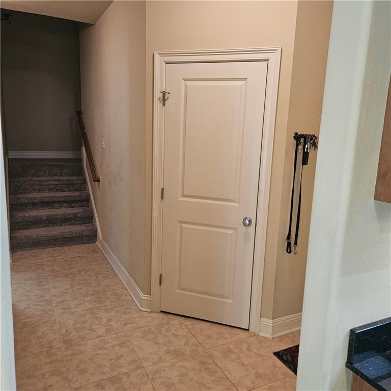 1043 TALLOW TREE Drive