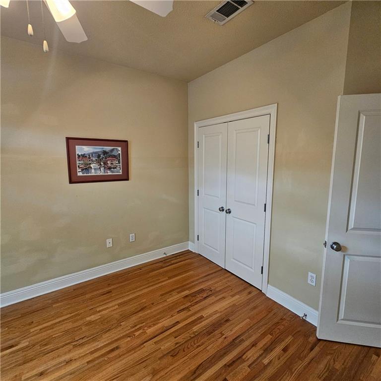 1043 TALLOW TREE Drive