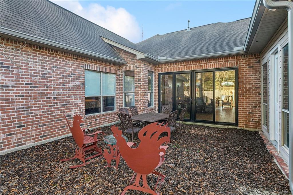 452 BELLE POINTE Drive