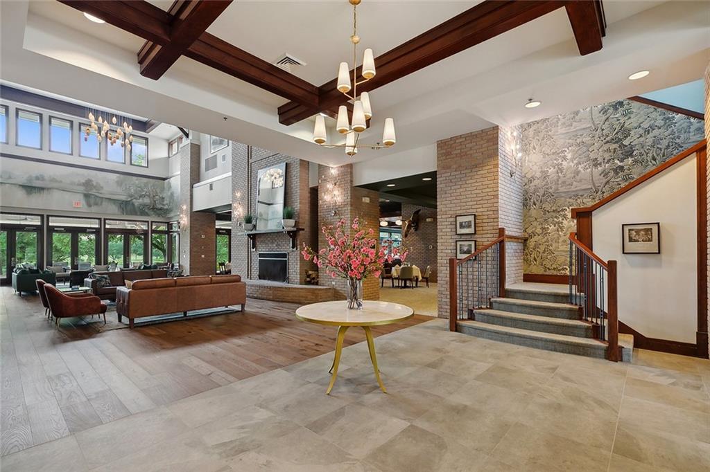 905 GREAT SOUTHERN Drive