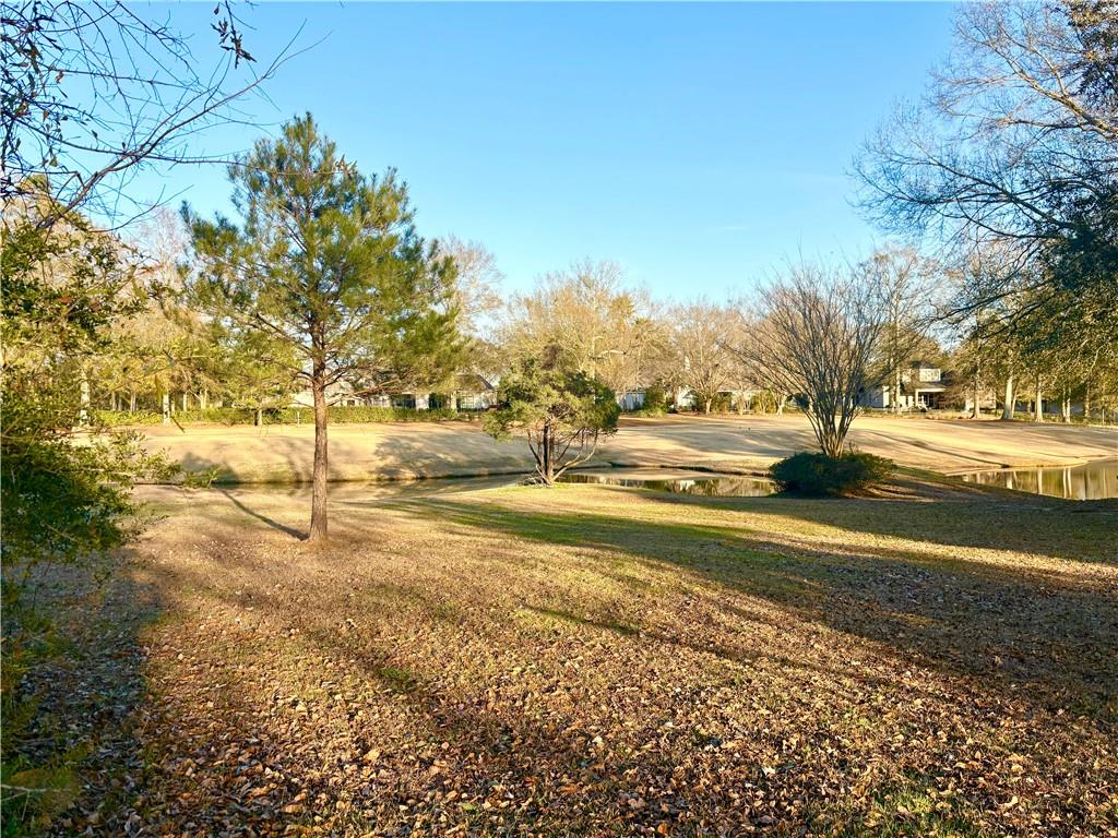 905 GREAT SOUTHERN Drive