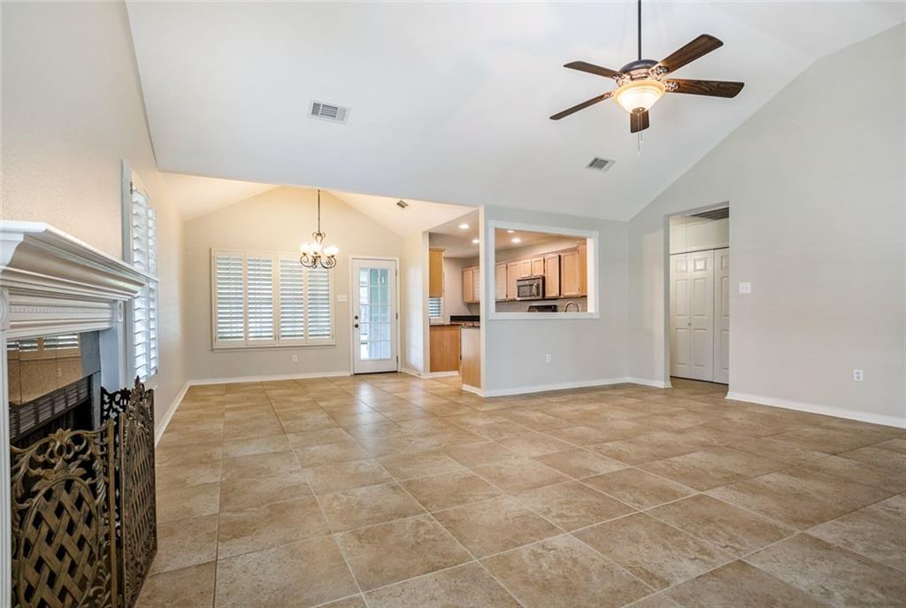 610 BON TEMPS ROULE None