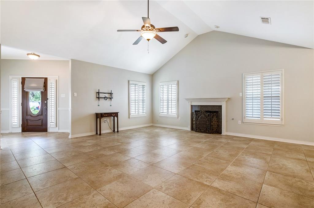 610 BON TEMPS ROULE None