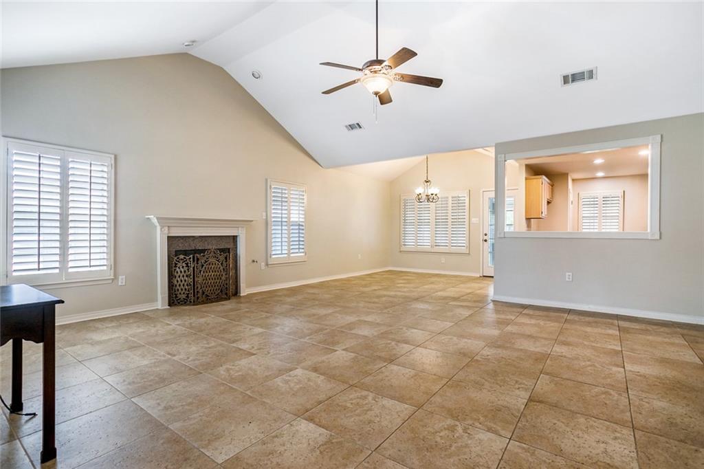 610 BON TEMPS ROULE None