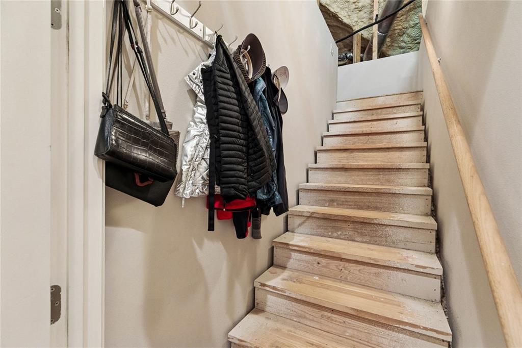 518 NORTHWOODS Drive