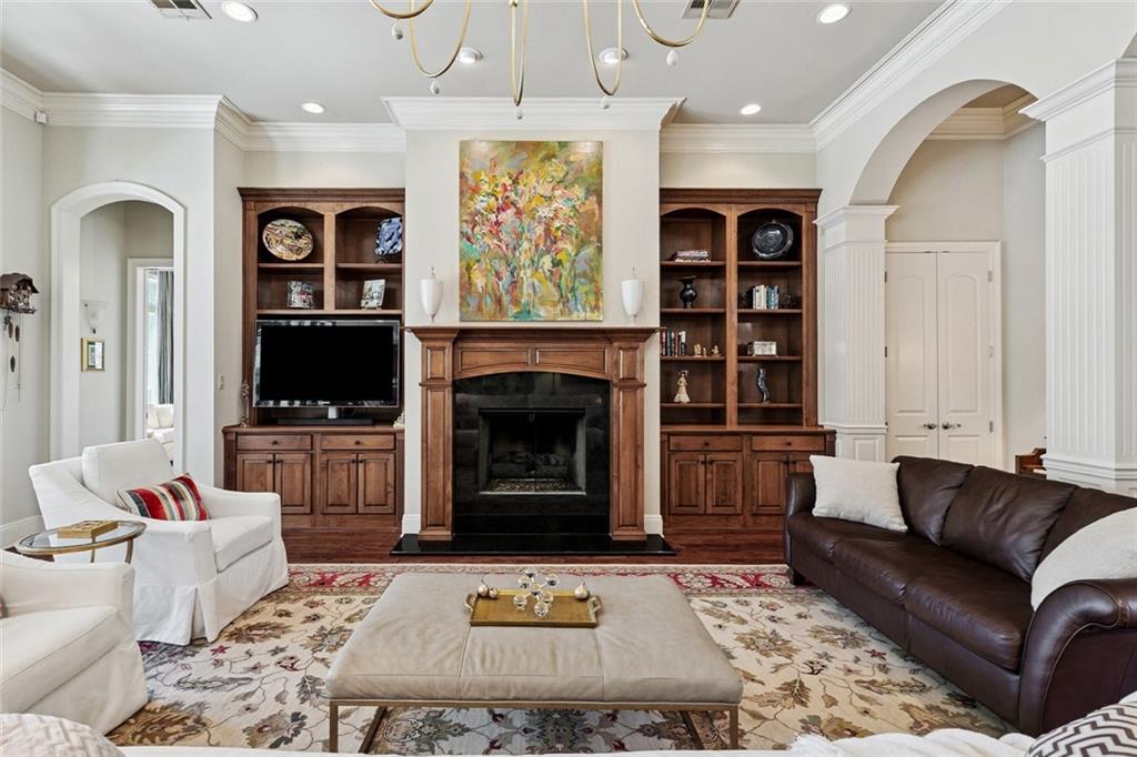 518 NORTHWOODS Drive