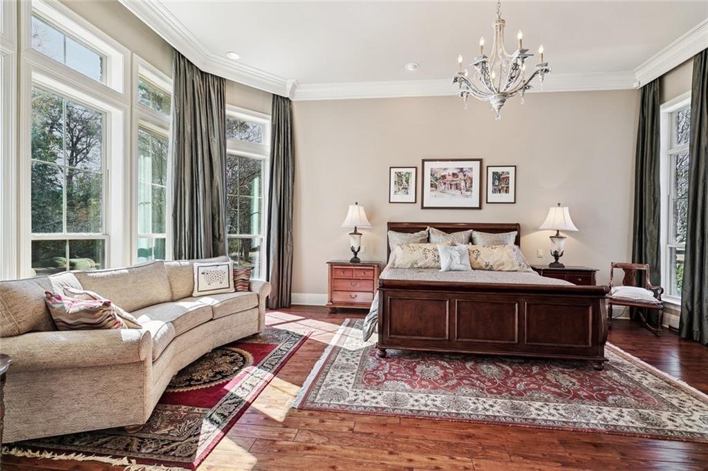 518 NORTHWOODS Drive