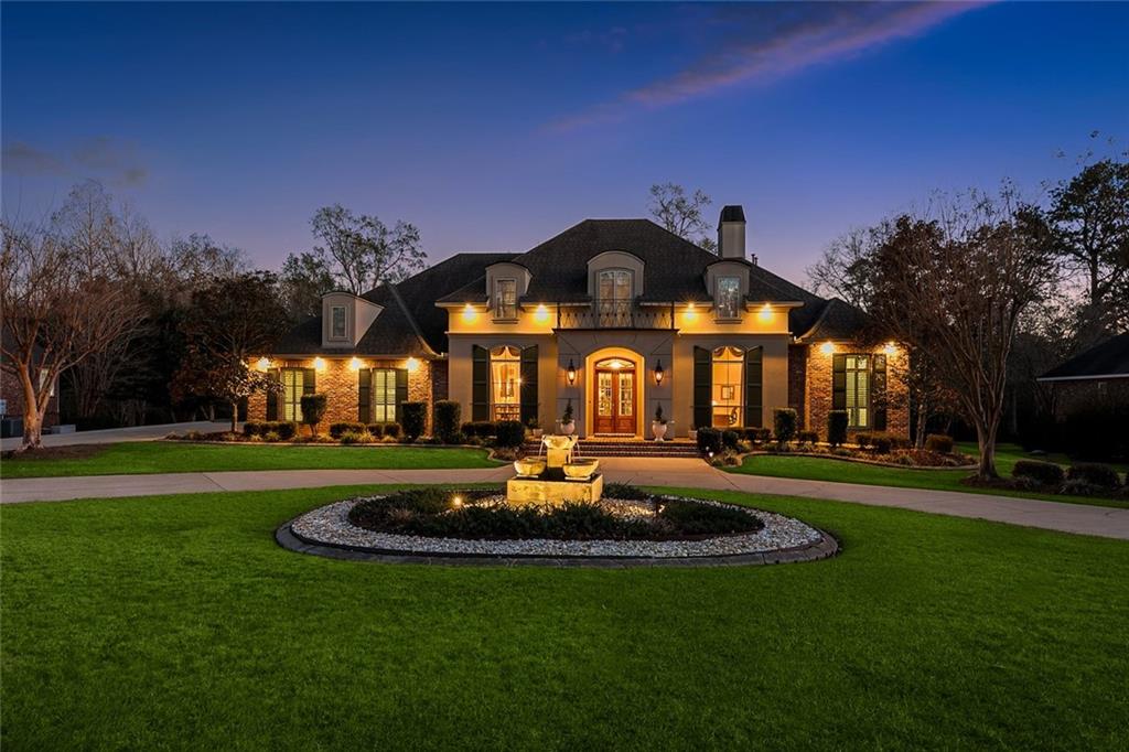 518 NORTHWOODS Drive
