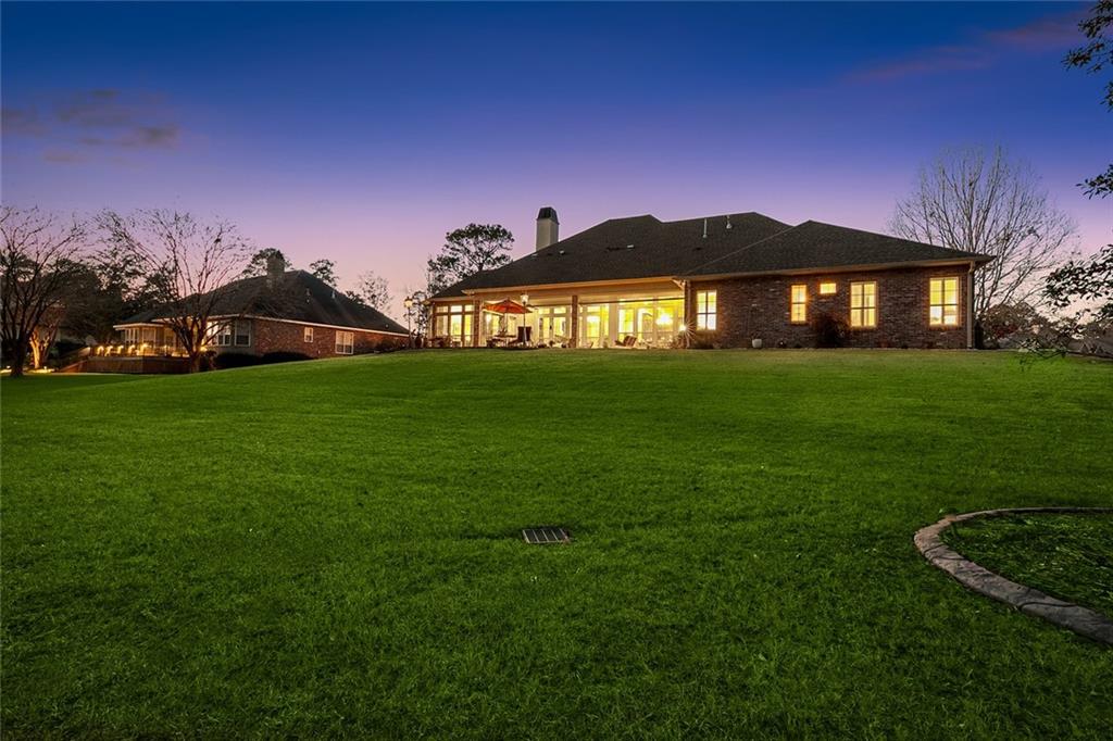 518 NORTHWOODS Drive