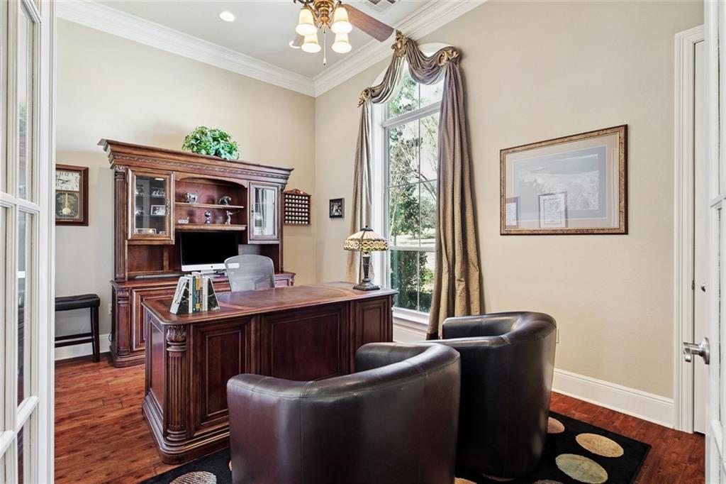 518 NORTHWOODS Drive