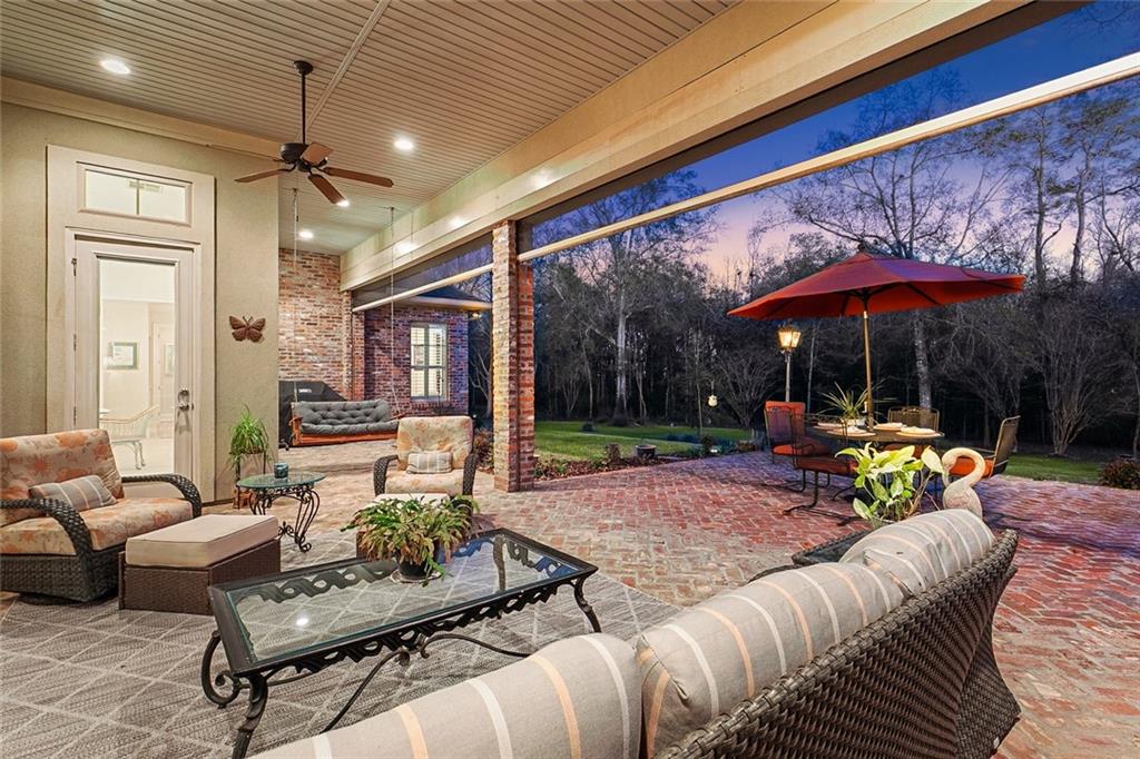 518 NORTHWOODS Drive