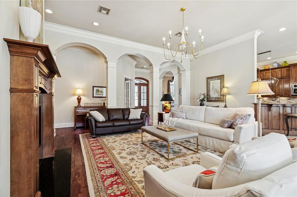 518 NORTHWOODS Drive