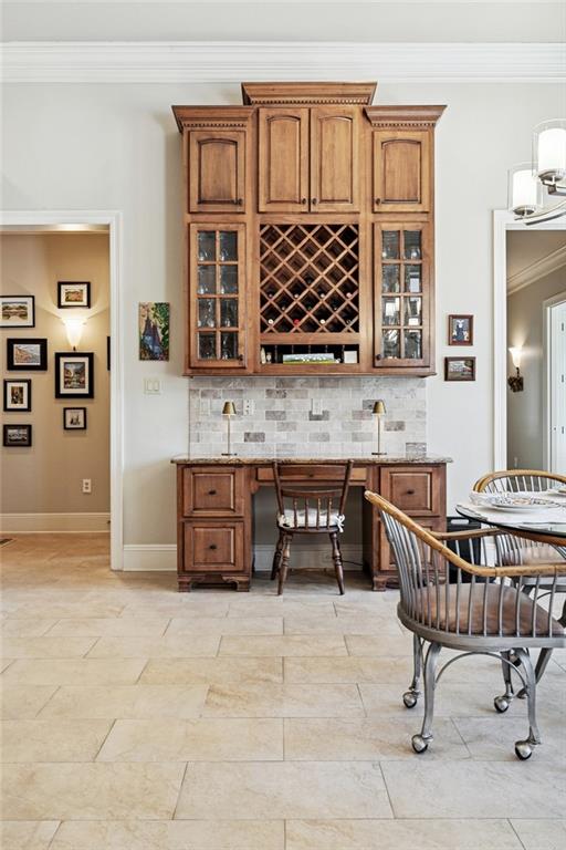 518 NORTHWOODS Drive