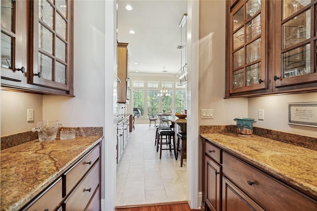 518 NORTHWOODS Drive