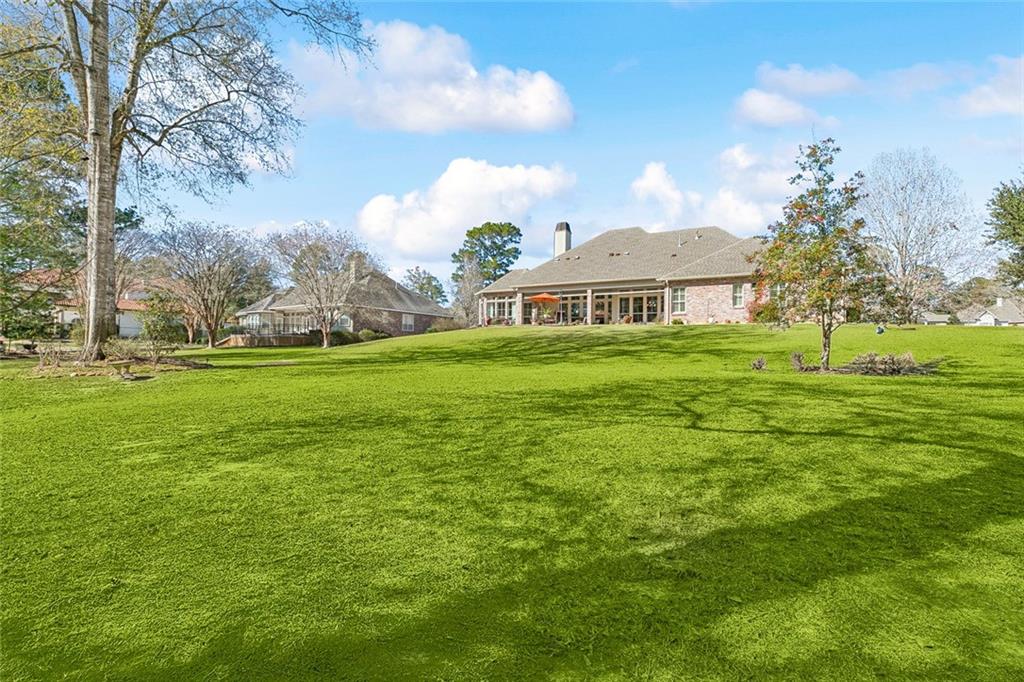 518 NORTHWOODS Drive