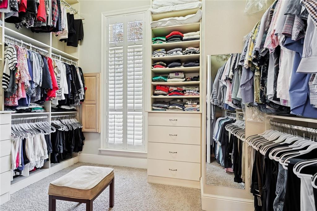 518 NORTHWOODS Drive