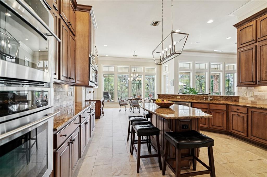 518 NORTHWOODS Drive