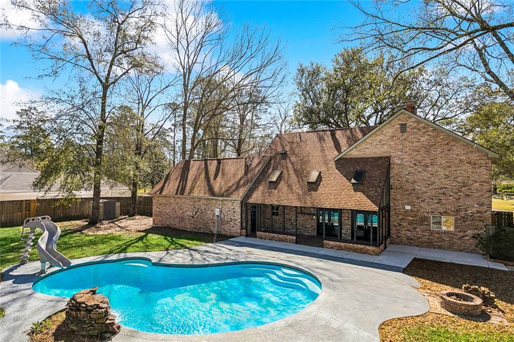 126 CHERRYLAUREL Drive