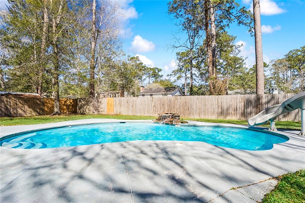 126 CHERRYLAUREL Drive