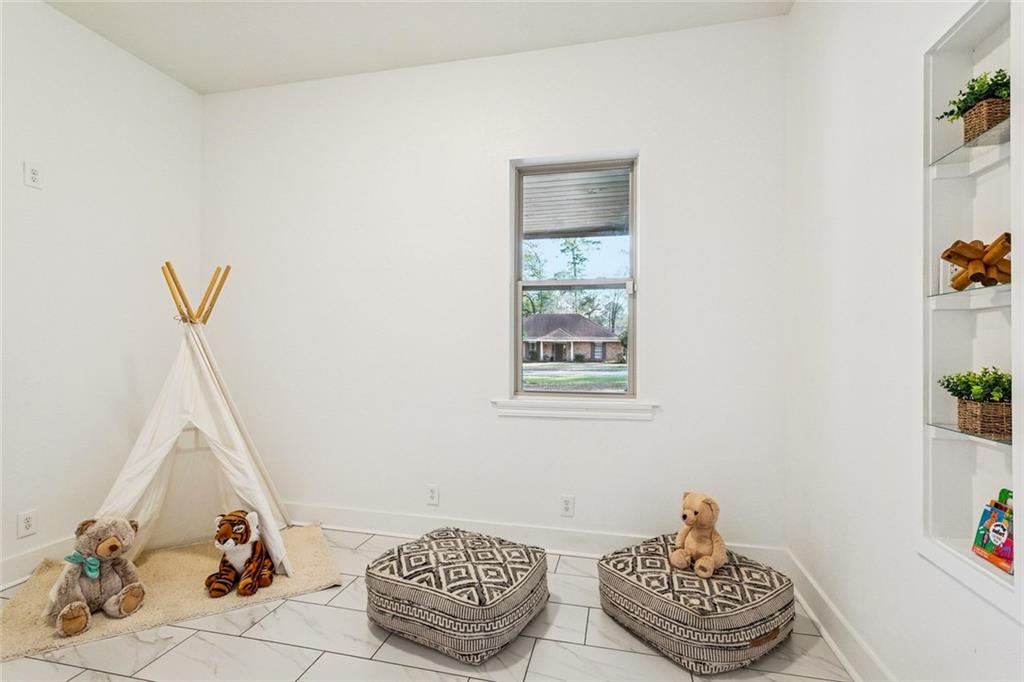 126 CHERRYLAUREL Drive