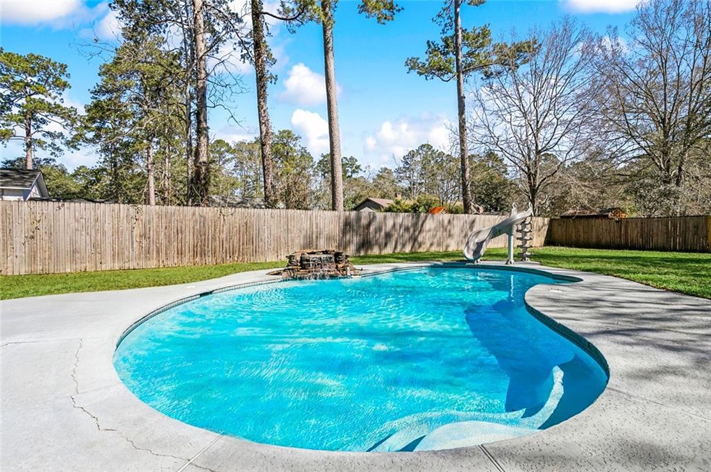 126 CHERRYLAUREL Drive