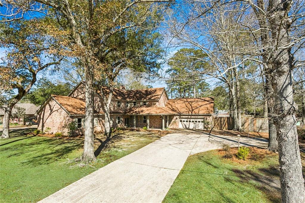 126 CHERRYLAUREL Drive