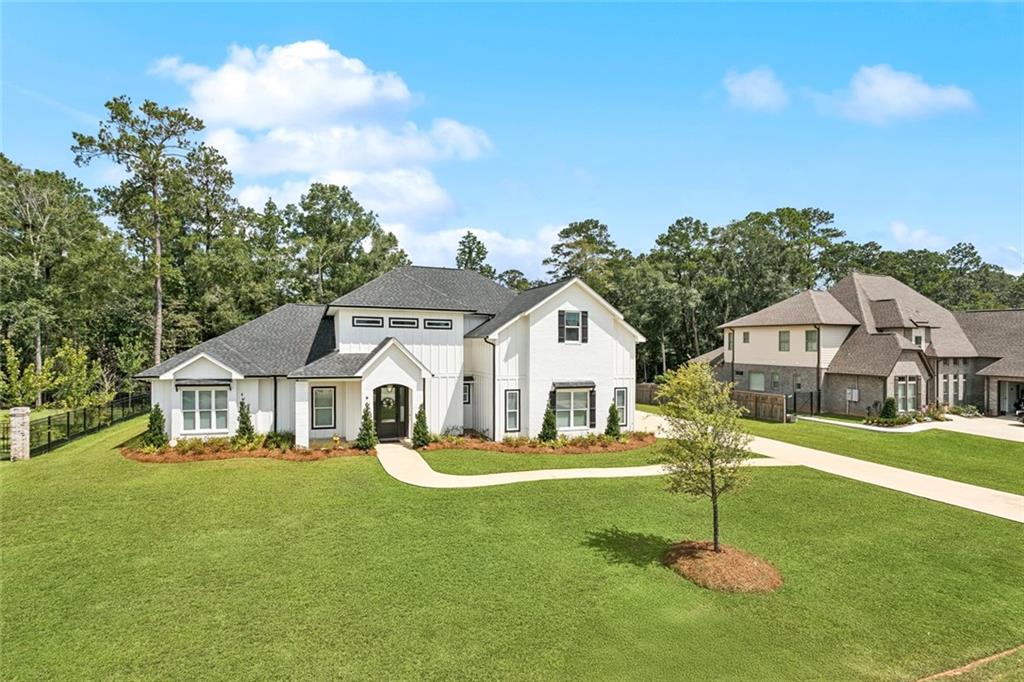 5037 TWIN RIVER Place