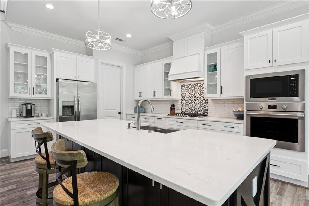 5037 TWIN RIVER Place