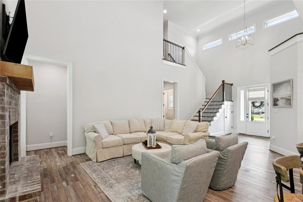 5037 TWIN RIVER Place