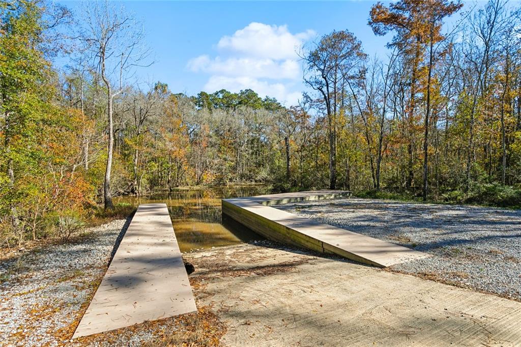 5037 TWIN RIVER Place